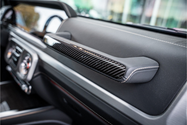 Mercedes-Benz G-Klasse AMG 63 ** Akrapovic ** AMG Performance Pack ** Carbon ** Xpell PPF Face-lift MY25 ** Grijs kenteken (excl. btw) ** Target Blue Eye