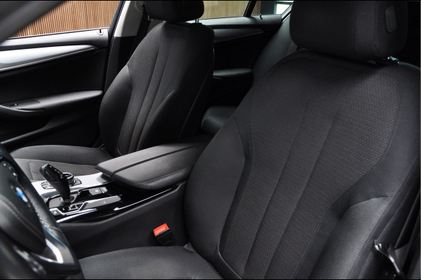 BMW 5 Serie 530i Aut. Navi Climate Bi-Xenon PDC LM velgen