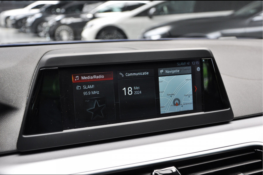 BMW 5 Serie 530i Aut. Navi Climate Bi-Xenon PDC LM velgen