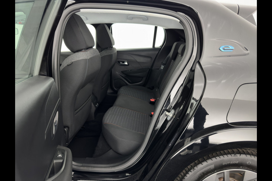 Peugeot e-208 EV Active Pack 50 kWh [ 3-Fase ] {SOH-90%} (INCL-BTW) Aut. *FULL-LED | DIGI-COCKPIT | MICROFIBRE | SPORT-SEATS | CARPLAY | CCS-FASTLOADER | KEYLESS | DAB+ | LANE-ASSIST | CRUISE | ECC | PDC | 16''ALU*