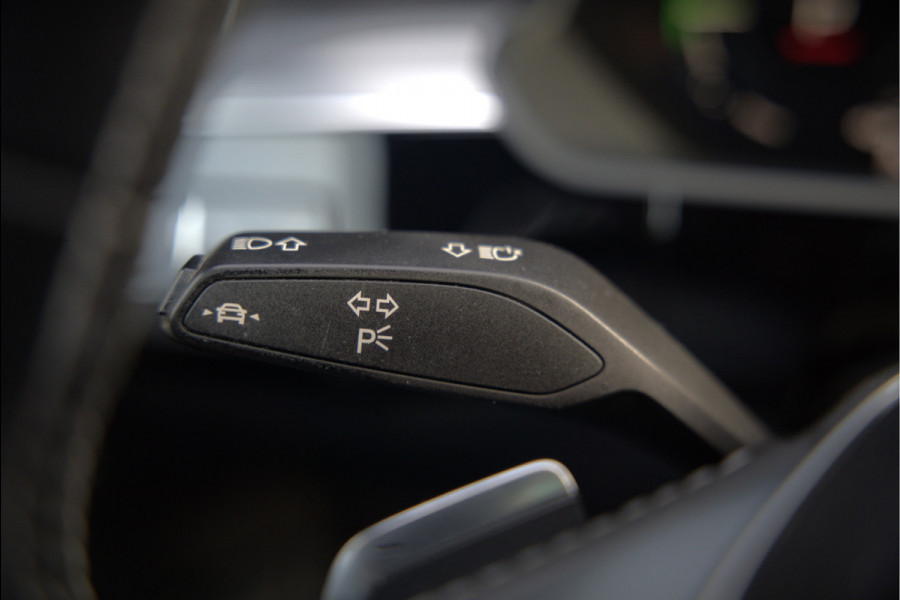Audi e-tron Sportback 50 quattro S edition 71 kWh | S-Line | Black Edition | Panoramadak | Memory Seats | Luchtvering | Adaptive Cruise Control | Apple Carplay | Keyless | Matrix LED | Leder | Stoelverwarming | NAP |