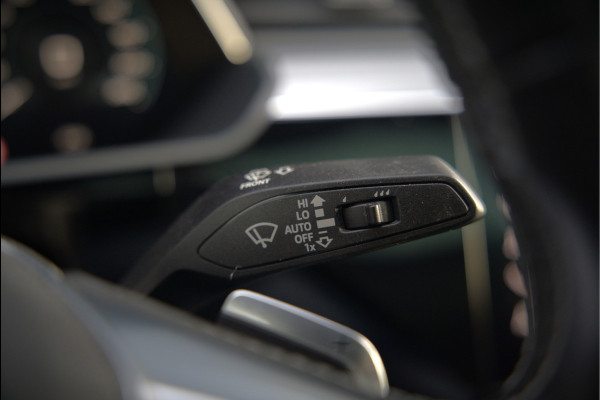 Audi e-tron Sportback 50 quattro S edition 71 kWh | S-Line | Black Edition | Panoramadak | Memory Seats | Luchtvering | Adaptive Cruise Control | Apple Carplay | Keyless | Matrix LED | Leder | Stoelverwarming | NAP |