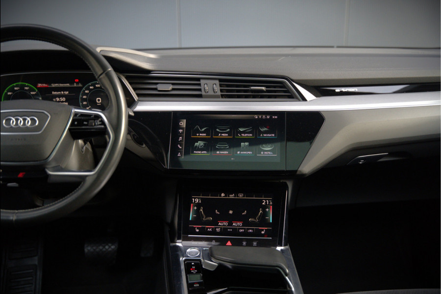 Audi e-tron Sportback 50 quattro S edition 71 kWh | S-Line | Black Edition | Panoramadak | Memory Seats | Luchtvering | Adaptive Cruise Control | Apple Carplay | Keyless | Matrix LED | Leder | Stoelverwarming | NAP |