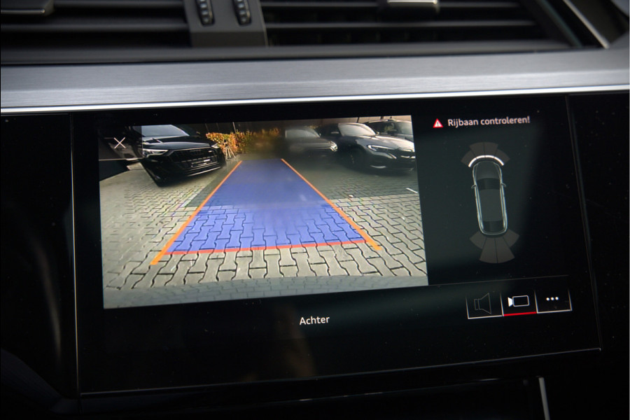 Audi e-tron Sportback 50 quattro S edition 71 kWh | S-Line | Black Edition | Panoramadak | Memory Seats | Luchtvering | Adaptive Cruise Control | Apple Carplay | Keyless | Matrix LED | Leder | Stoelverwarming | NAP |