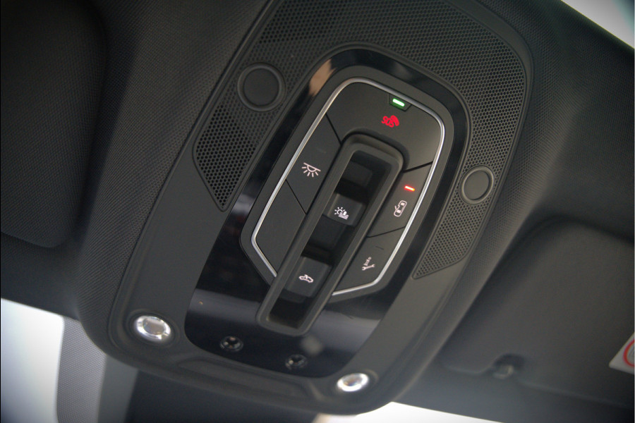 Audi e-tron Sportback 50 quattro S edition 71 kWh | S-Line | Black Edition | Panoramadak | Memory Seats | Luchtvering | Adaptive Cruise Control | Apple Carplay | Keyless | Matrix LED | Leder | Stoelverwarming | NAP |