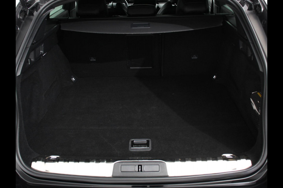Peugeot 508 SW 1.2 PureTech Allure Pack Business Navigatie Apple Carplay/Android Auto Camera Parkeersensoren Adaptive Cruise Control Virtual Cockpit Full Led koplampen Lichtmetalen velgen Getinte ramen Climate Control