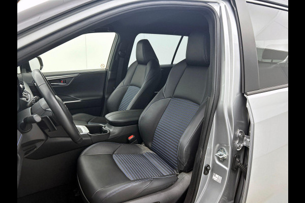 Toyota RAV4 2.5 Hybrid 218PK 360-CAMERA | BI-TONE | NAVI & CARPLAY