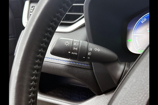 Toyota RAV4 2.5 Hybrid 218PK 360-CAMERA | BI-TONE | NAVI & CARPLAY