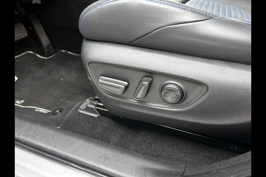 Toyota RAV4 2.5 Hybrid 218PK 360-CAMERA | BI-TONE | NAVI & CARPLAY