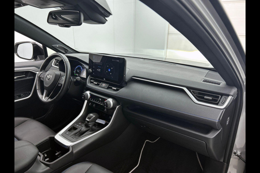 Toyota RAV4 2.5 Hybrid 218PK 360-CAMERA | BI-TONE | NAVI & CARPLAY