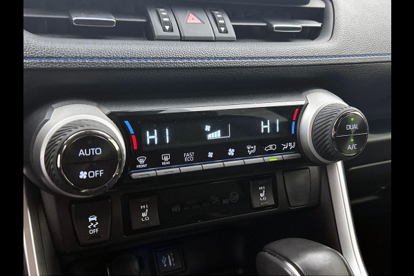 Toyota RAV4 2.5 Hybrid 218PK 360-CAMERA | BI-TONE | NAVI & CARPLAY
