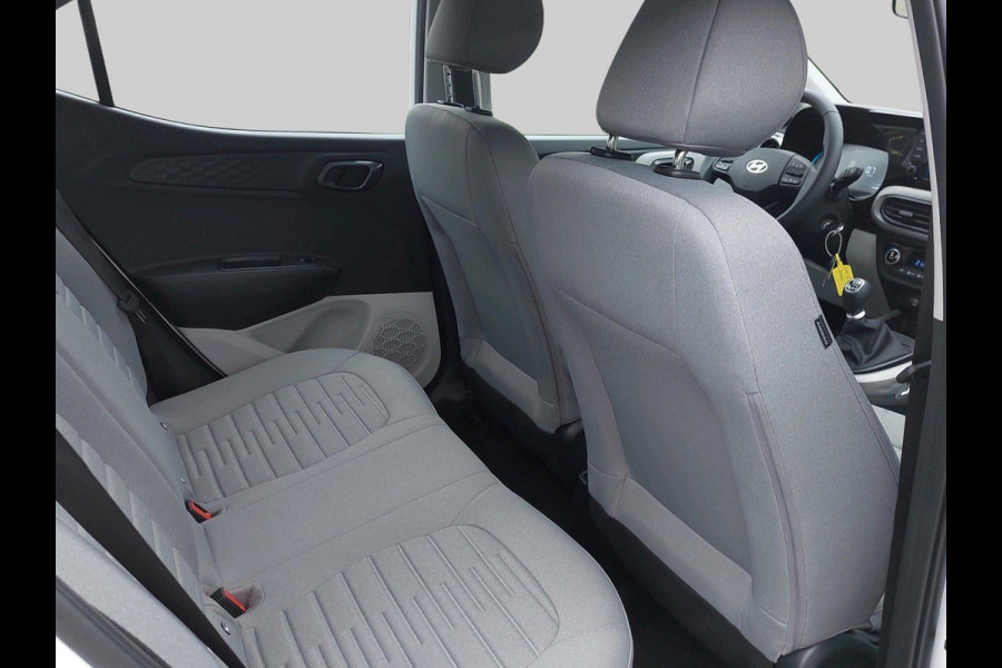 Hyundai i10 1.0 Premium VAN: €23.295 VOOR: €20.545