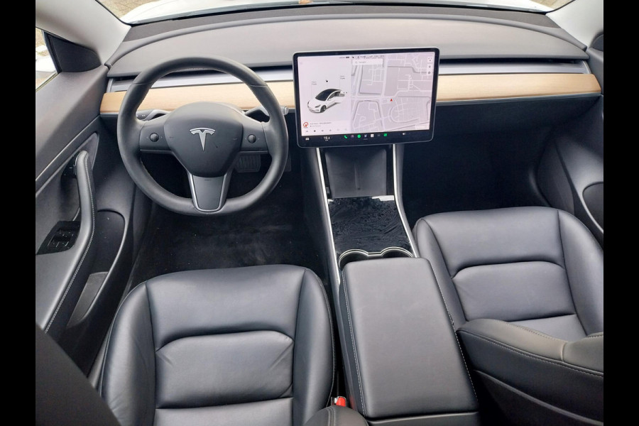 Tesla Model 3 Standard RWD Plus 60 kWh + FSD systeem | Navigatie | Panoramadak |