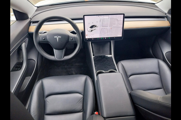 Tesla Model 3 Standard RWD Plus 60 kWh + FSD systeem | Navigatie | Panoramadak |
