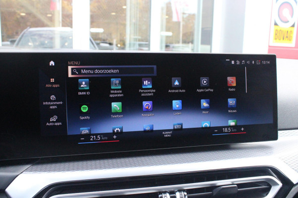 BMW 3 Serie Touring 330e 292PK M-SPORT | M-SPORT PRO-PAKKET | M-SPORT REMMEN UITGEVOERD IN DONKERBLAUW MET M LOGO | BMW LIVE COCKPIT PROFESSIONAL | CURVED DISPLAY |DRIVING ASSISTANT INCL. HEAD-UP DISPLAY | PANORAMISCH SCHUIF/KANTEL DAK | PARKING ASSIST INCL. ACHTERUITRIJCAMERA | ADAPTIEVE LED KOPLAMPEN |SHADOW LINE | M-SPORTSTOELEN VOOR | LEDER VERNASCA MET CONTRAST STIKSELS M-SPORT | STOEL VERWARMING | DRAADLOZE APPLE CARPLAY | ELEKTRISCH VERSTELBARE STOELEN MET GEHEUGEN FUNCTIE | HEAD UP DISPLAY | DRAADLOZE TELEFOONLADER | DODEHOEK BEWAKING | COMFORT PACK INCL. ELEKTRISCHE ACHTE