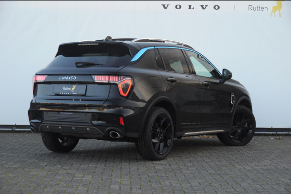 Lynk & Co 01 / Adaptieve cruise control / Elektrische stoelen / BLIS / Stoelverwarming / Elektrische achterklep / Climate control / Parkeersensoren met camera / Regensensor / Keyless entry /