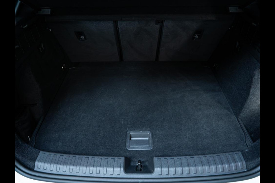 Audi A3 Sportback 40 TFSI e Advanced edition | S-Line | 19 Inch | Pano