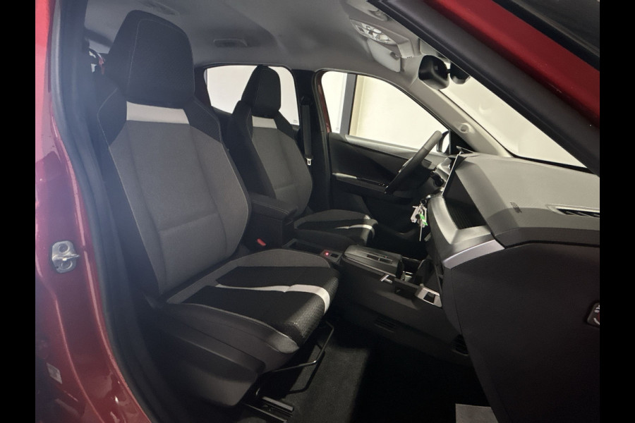 Opel Frontera Electric GS 44 kWh | Voorraad | Comfort pakket | Verwarmde stoelen & voorruit | Verwarmd stuurwiel | Dealerprijs € 32.999 rijklaar, dus € 6.049,- korting!