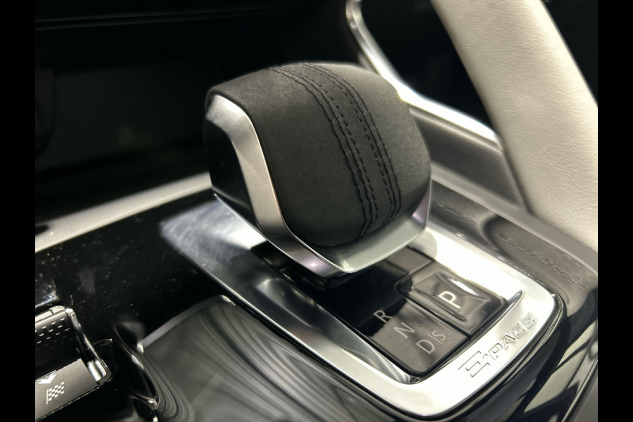 Jaguar E-Pace 1.5 P300e AWD R-Dynamic HSE | Meridian sound | Elektrisch bediende achterklep | Interactive driver display