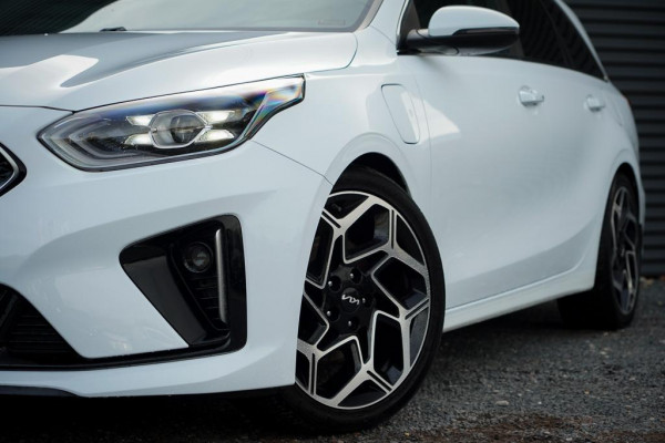 Kia Ceed Sportswagon 1.6 GDI PHEV DynamicLine / Navi / Carplay / Stoel&Stuurverwarming