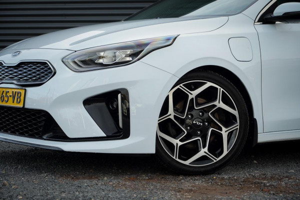 Kia Ceed Sportswagon 1.6 GDI PHEV DynamicLine / Navi / Carplay / Stoel&Stuurverwarming