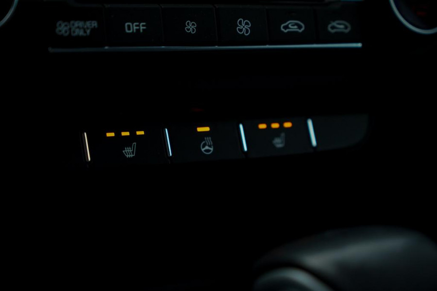 Kia Ceed Sportswagon 1.6 GDI PHEV DynamicLine / Navi / Carplay / Stoel&Stuurverwarming