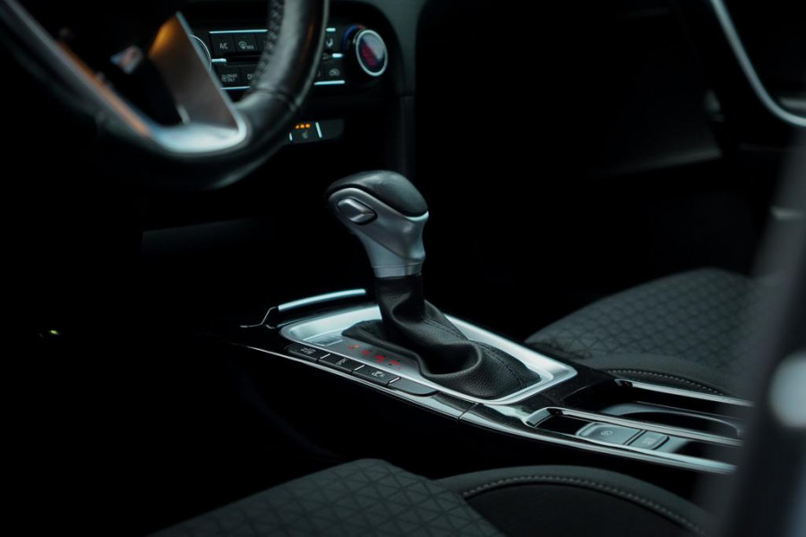 Kia Ceed Sportswagon 1.6 GDI PHEV DynamicLine / Navi / Carplay / Stoel&Stuurverwarming