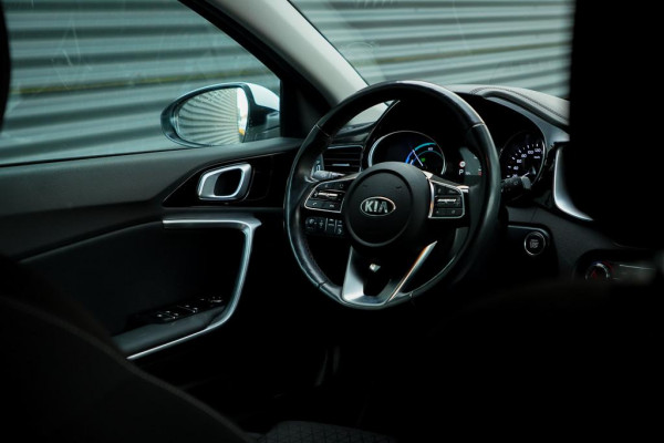 Kia Ceed Sportswagon 1.6 GDI PHEV DynamicLine / Navi / Carplay / Stoel&Stuurverwarming