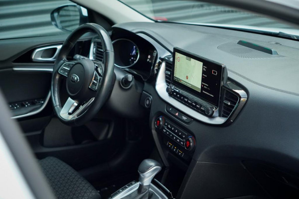 Kia Ceed Sportswagon 1.6 GDI PHEV DynamicLine / Navi / Carplay / Stoel&Stuurverwarming