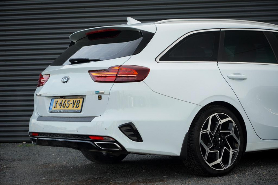 Kia Ceed Sportswagon 1.6 GDI PHEV DynamicLine / Navi / Carplay / Stoel&Stuurverwarming