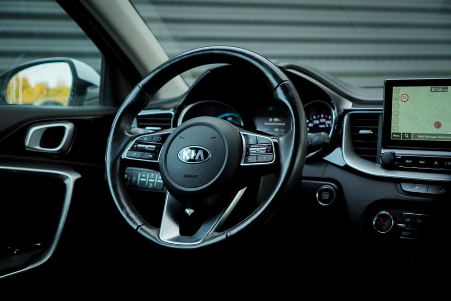 Kia Ceed Sportswagon 1.6 GDI PHEV DynamicLine / Navi / Carplay / Stoel&Stuurverwarming