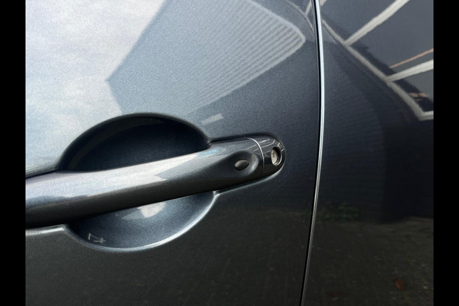 Renault Clio 0.9 TCe Bose, Bluetooth, Cruise, Navi, Stoelverwarming, PDC