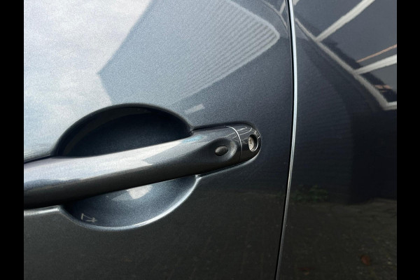 Renault Clio 0.9 TCe Bose, Bluetooth, Cruise, Navi, Stoelverwarming, PDC