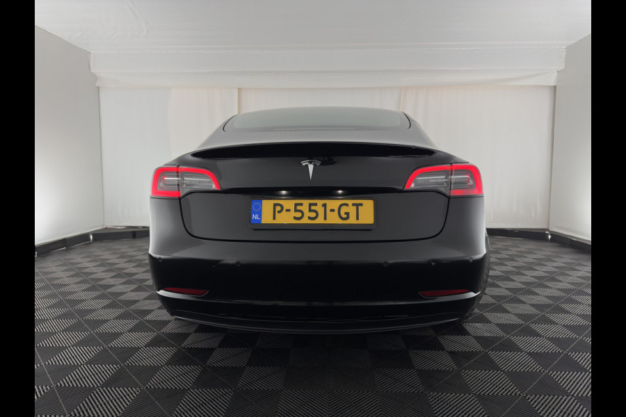 Tesla Model 3 Standard RWD Plus 60 kWh [ 3-Fase ] { SOH-90%} (INCL-BTW) Aut. *PANO | AUTO-PILOT | LUXURY-LEATHER | KEYLESS | FULL-LED | MEMORY-PACK | SURROUND-VIEW | DAB | CARPLAY | DIGI-COCKPIT | LANE-ASSIST | COMFORT-SEATS | 18"ALU*