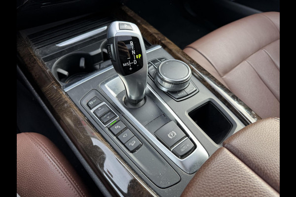 BMW X5 xDrive35i High Executive | Panoramadak | Camera | Head-Up Display | Lederen Bekleding | Elektrische Achterklep |