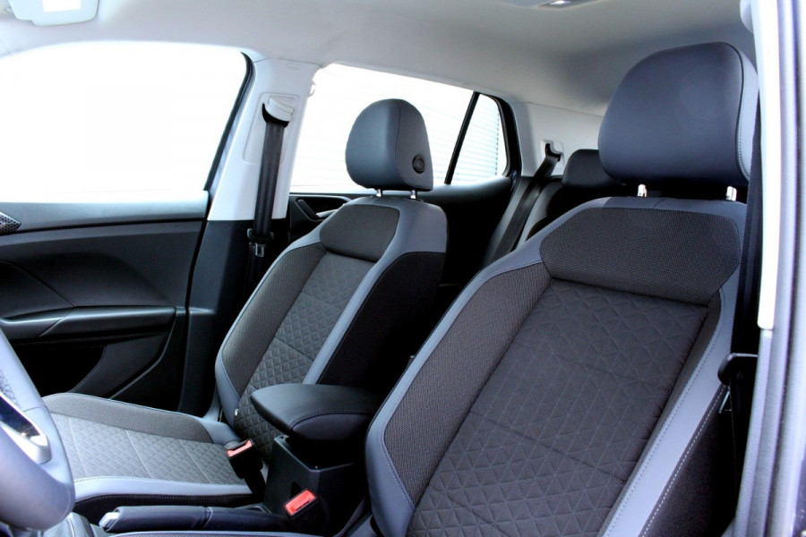 Volkswagen T-Cross 1.0 TSI DSG Style VIRTUAL DAB CARPLAY NAV ACC DAB CAMERA STOELVW '22