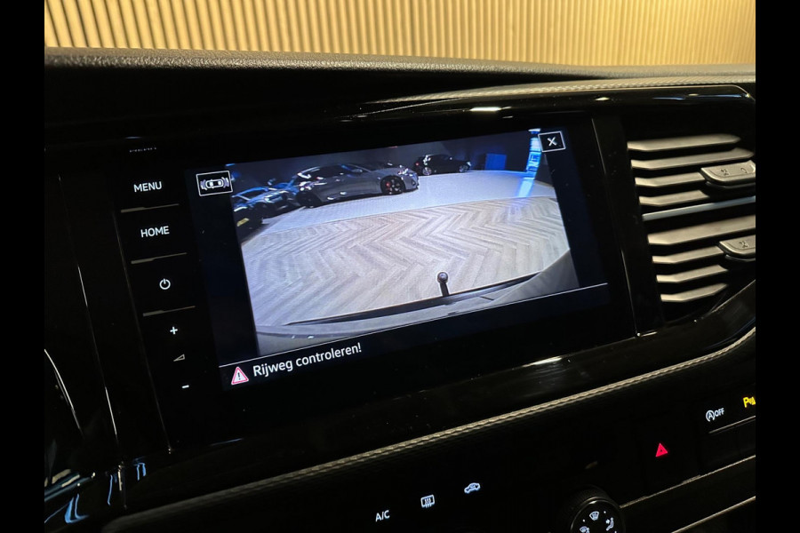 Volkswagen Transporter 2.0 TDI L2H1 Bulli 6-Pers. Leder