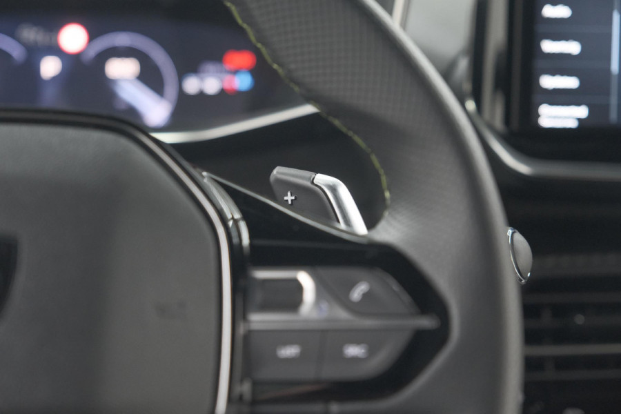 Peugeot 2008 PureTech 130 EAT8 GT | 360 Camera | Stoelmassage | Adaptieve Cruise Control | Dodehoekdetectie