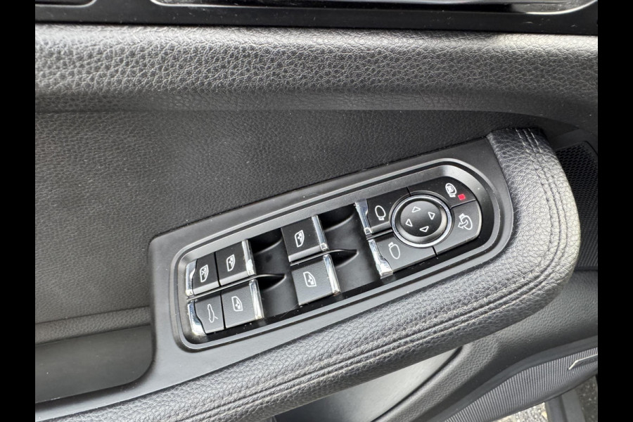 Porsche Macan 2.0 | Panoramadak | Adaptive Cruise Control | Camera | Navigatie | Bose | Elektrische Achterklep |