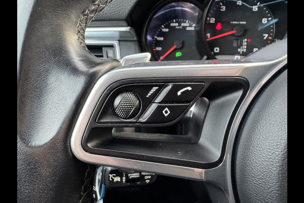 Porsche Macan 2.0 | Panoramadak | Adaptive Cruise Control | Camera | Navigatie | Bose | Elektrische Achterklep |