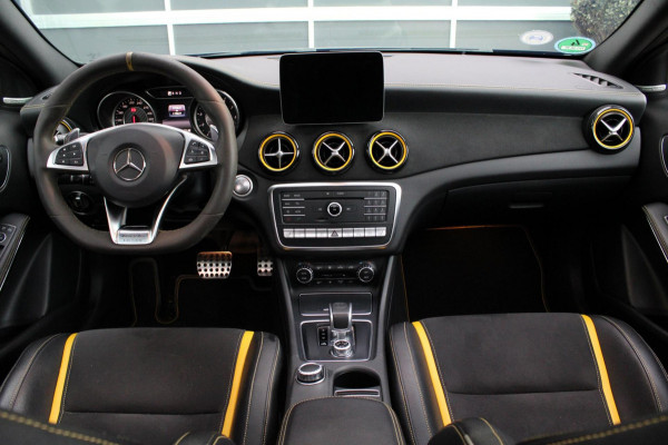 Mercedes-Benz A-Klasse AMG 45 4MATIC / Yellow Night Edition/Schaalstoelen