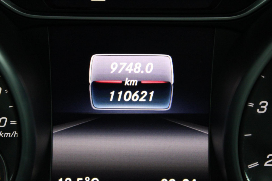 Mercedes-Benz A-Klasse AMG 45 4MATIC / Yellow Night Edition/Schaalstoelen