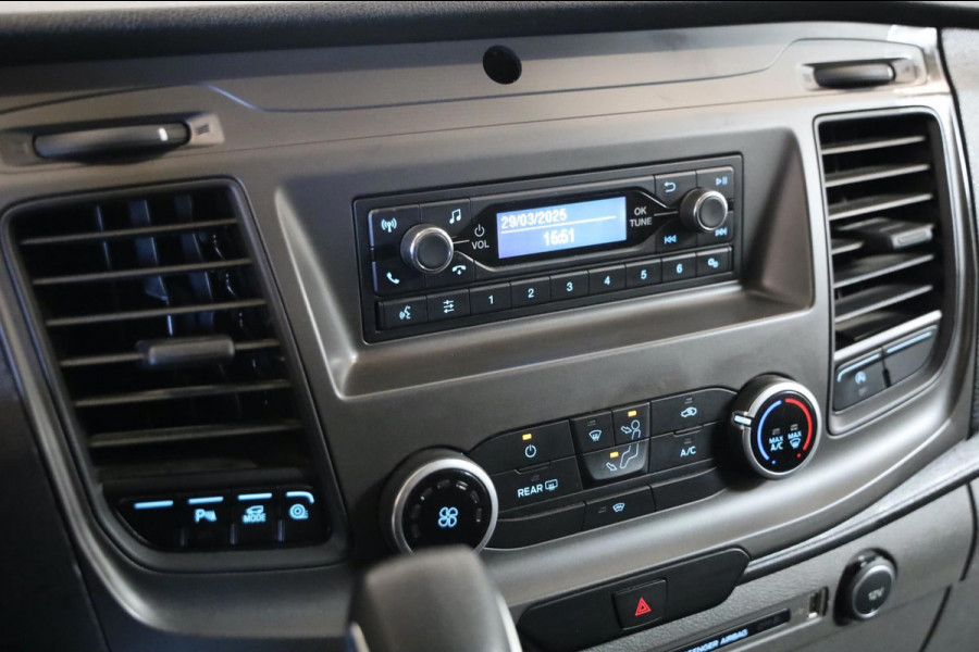 Ford Transit 350 2.0 TDCI LED L2/H2 AUTOMAAT TREKHAAK PDC 130PK CRUISE CONTROL AIRCO 3 ZITS LEASE V/A € 122,- p.m. INRUIL MOGELIJK