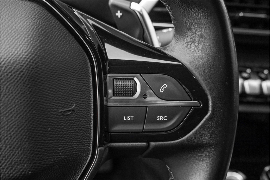 Peugeot 3008 1.2 PureTech Blue Lease Premium ACC Camera Trekhaak 1e Eig Ori NL
