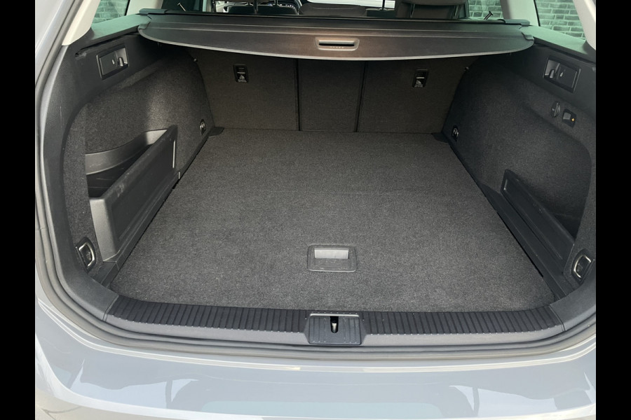 Volkswagen Passat Variant 1.4 TSI PHEV GTE Business | Elek Trekhaak | Virtual | LED | Camera | Carplay | Navi