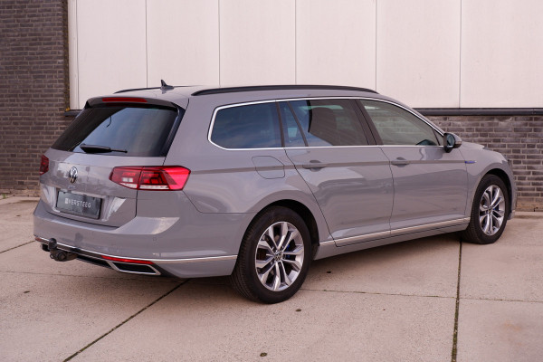 Volkswagen Passat Variant 1.4 TSI PHEV GTE Business | Elek Trekhaak | Virtual | LED | Camera | Carplay | Navi
