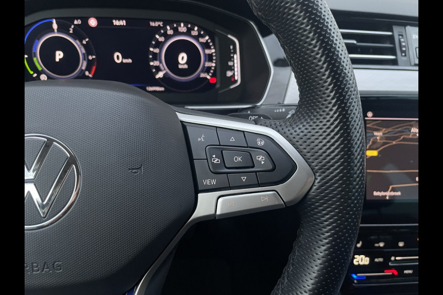 Volkswagen Passat Variant 1.4 TSI PHEV GTE Business | Elek Trekhaak | Virtual | LED | Camera | Carplay | Navi