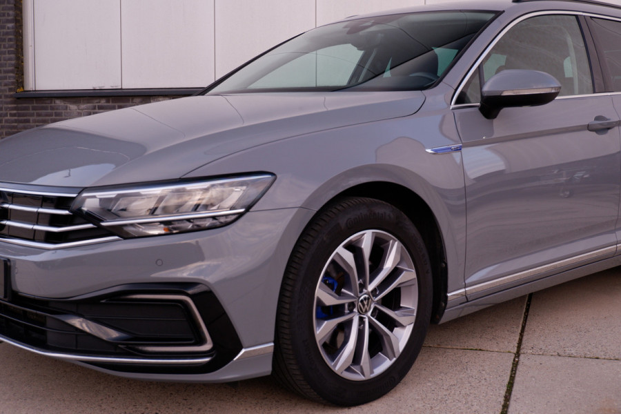 Volkswagen Passat Variant 1.4 TSI PHEV GTE Business | Elek Trekhaak | Virtual | LED | Camera | Carplay | Navi