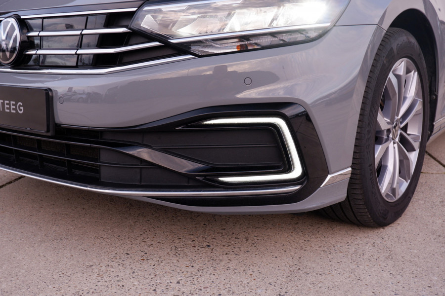 Volkswagen Passat Variant 1.4 TSI PHEV GTE Business | Elek Trekhaak | Virtual | LED | Camera | Carplay | Navi