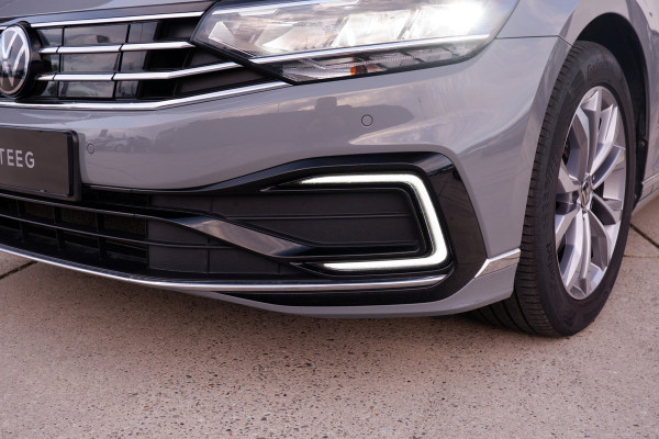 Volkswagen Passat Variant 1.4 TSI PHEV GTE Business | Elek Trekhaak | Virtual | LED | Camera | Carplay | Navi